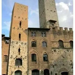 La Torre Useppi Apartment San Gimignano